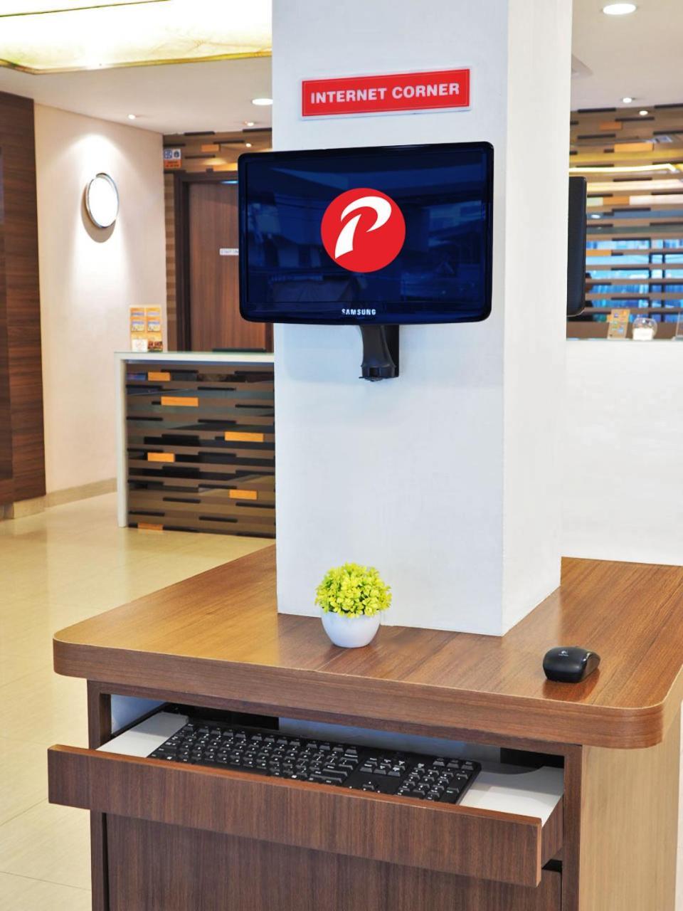 D'Primahotel Itc Mangga Dua Giacarta Esterno foto