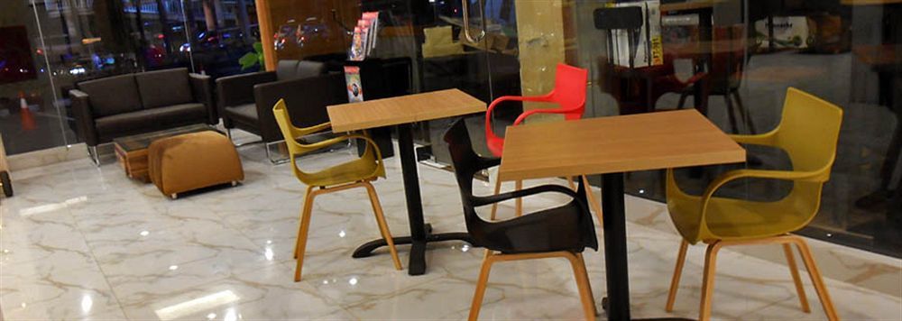 D'Primahotel Itc Mangga Dua Giacarta Esterno foto